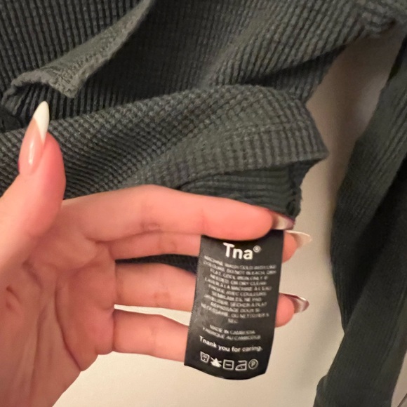 TNA Dark Grey Long Sleeve Crop Top - Picture 5 of 6